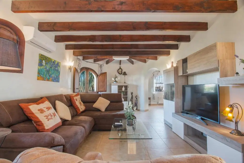 Villa Ebro - PlusHolidays
