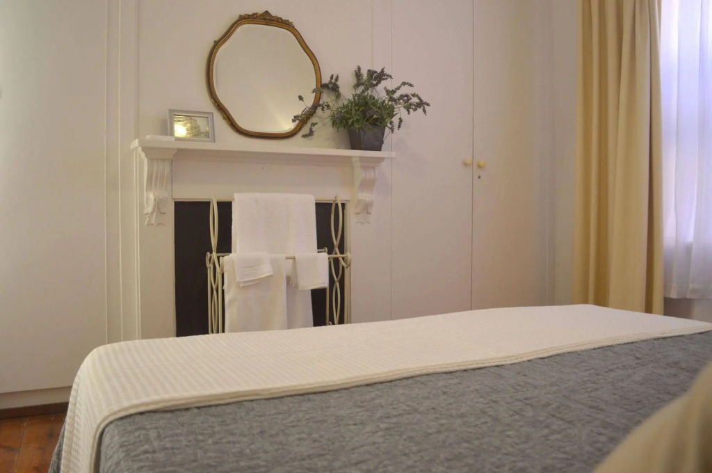 Westbury Cottage B & B