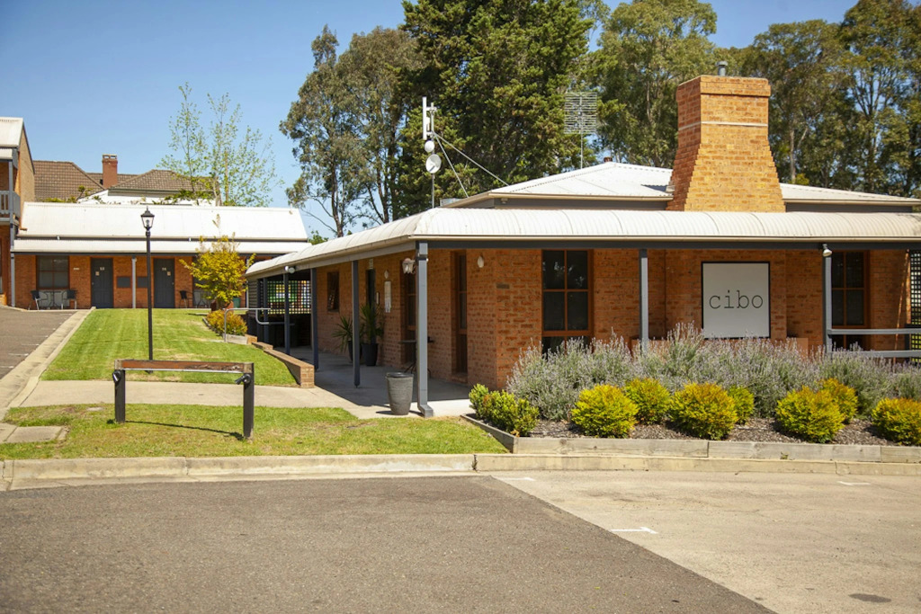 Bega Downs Motor Inn