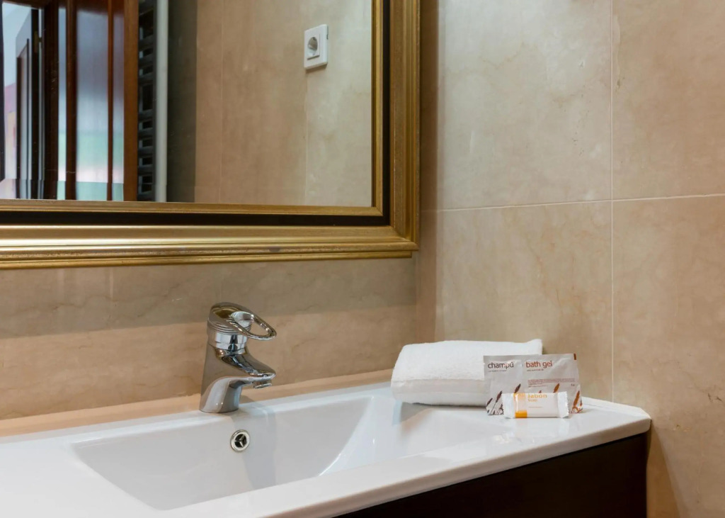 Zubia apartment by People Rentals