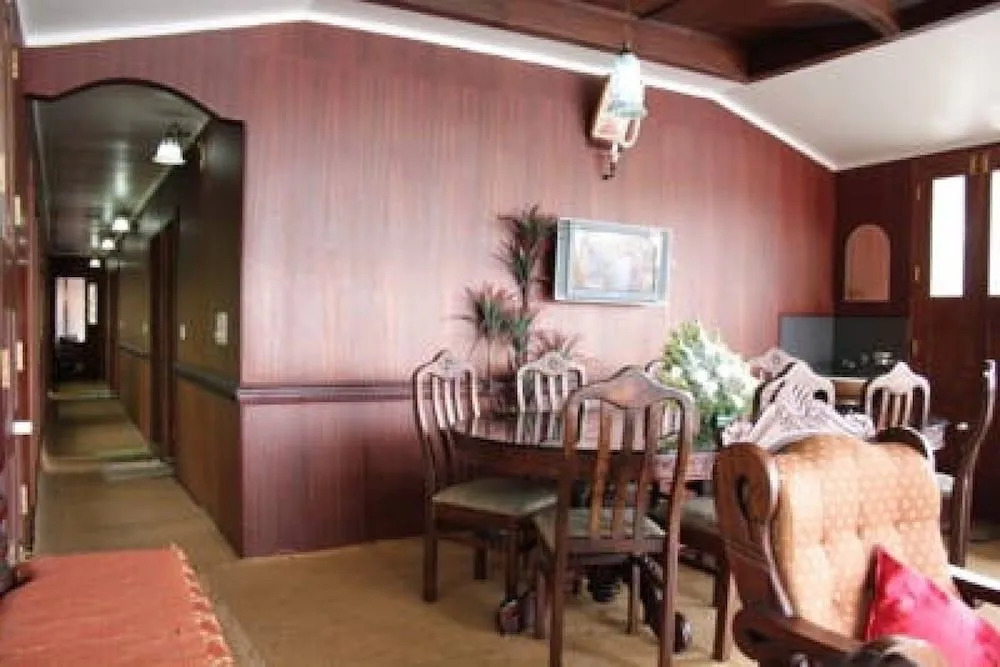 GuestHouser 3 BHK Houseboat 9f4e