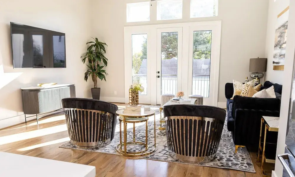Stylish Luxury Downtown Home