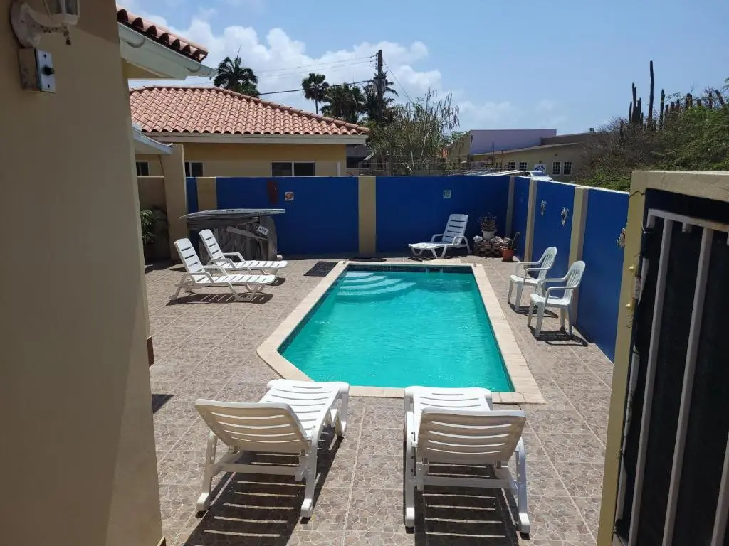 Cozy home under the Sun with Swimmingpool