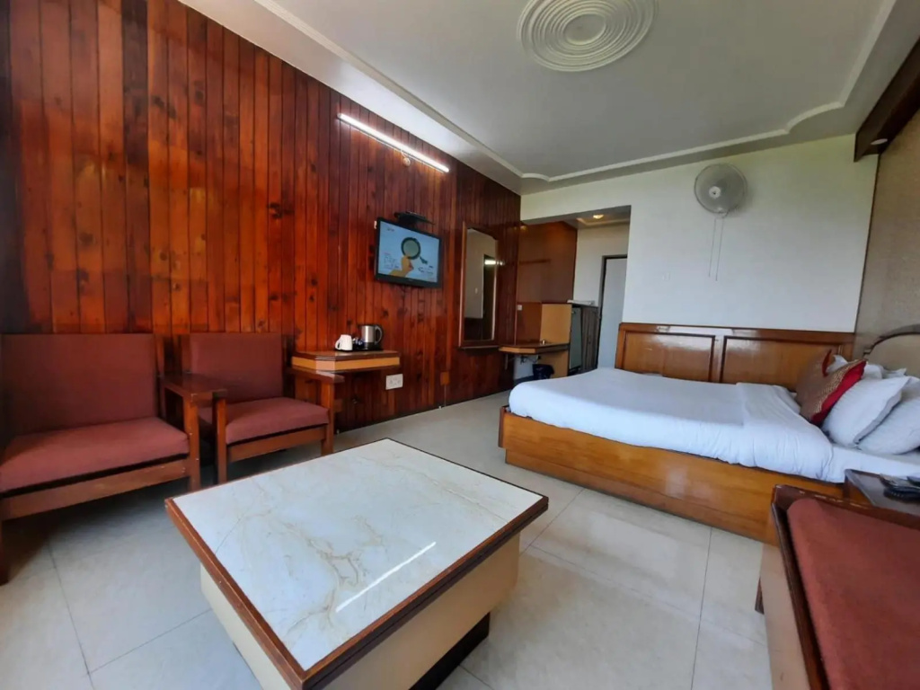 Hotel Vishnu Palace