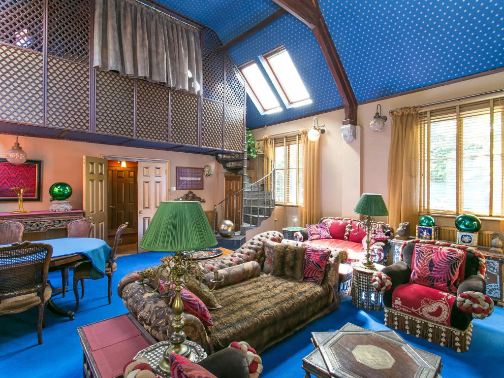Veeve  2 Bed Maisonette Brook Green West Kensington