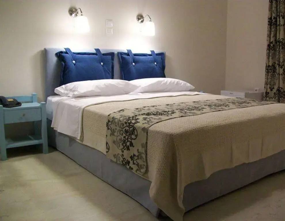 Zorbas Hotel Santorini