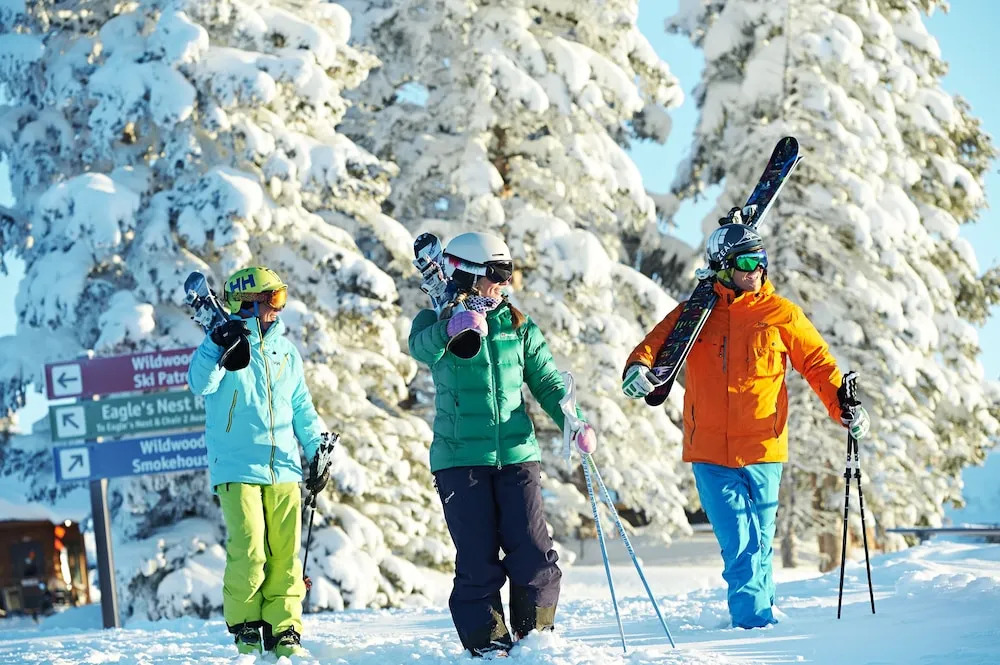 Golden Peak Luxury 4 BR Penthouse - Ski-in/out by RedAwning