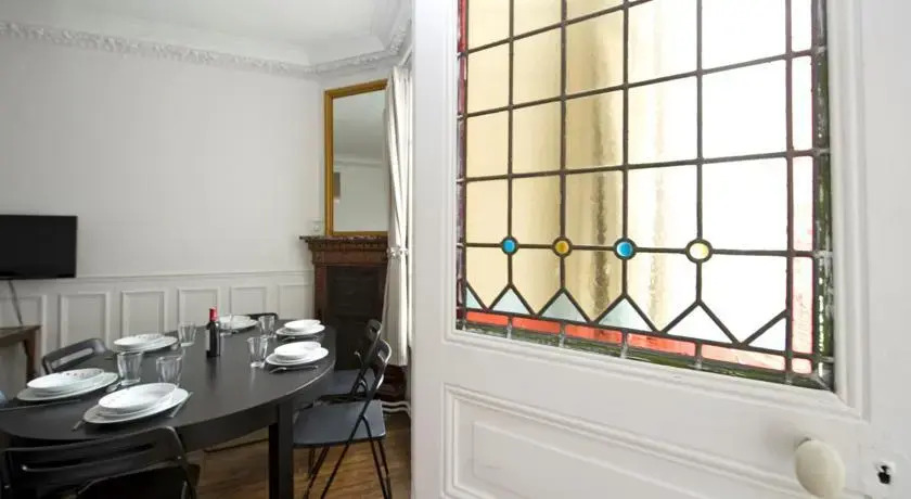 Family Buttes Chaumont Flat