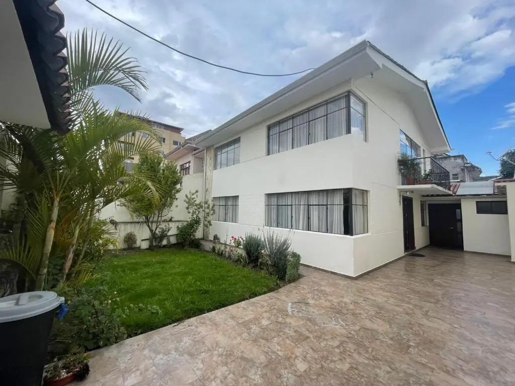 Casa 2 Pisos 100  Funcional En Cuenca Garantizado