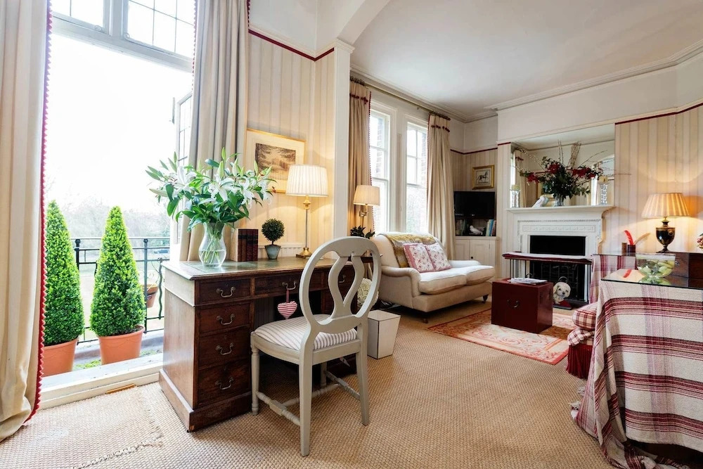 English Country House Charm
