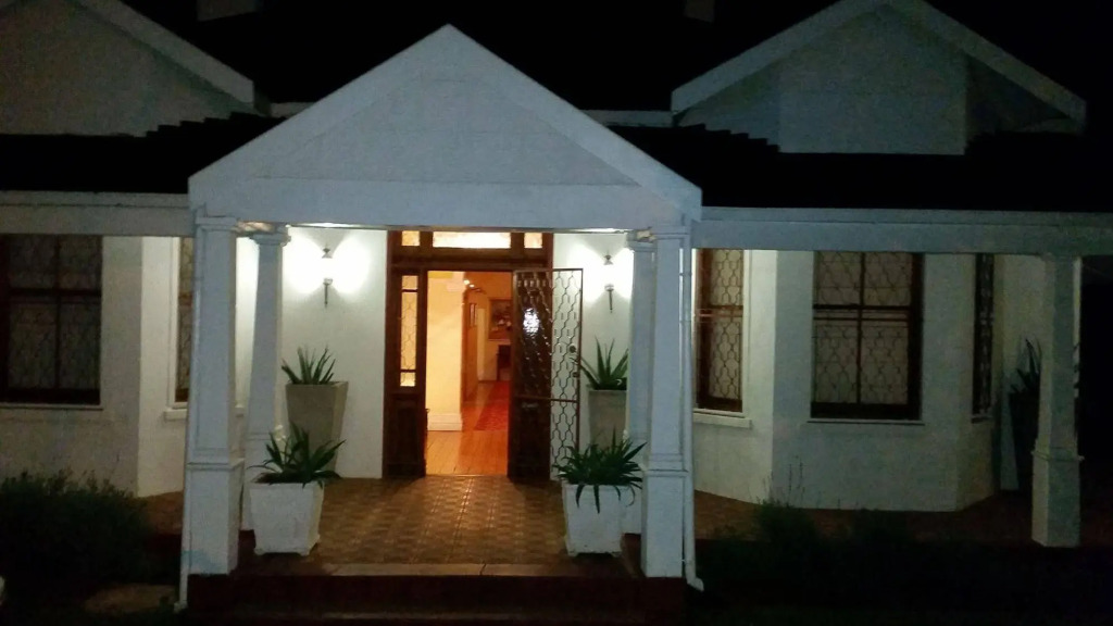 Kalahari Lodge Kimberley