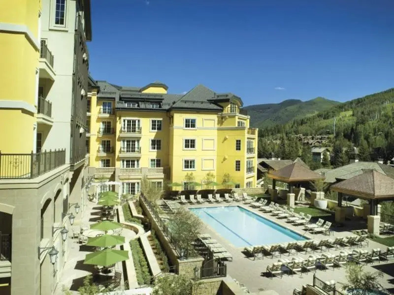 Vail Ritz Carlton 3Bed MtnView