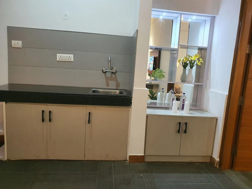 Mallenzo suites