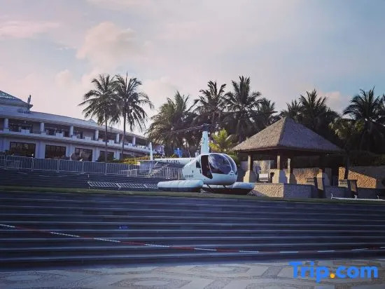 Ocean Holiday Hotel