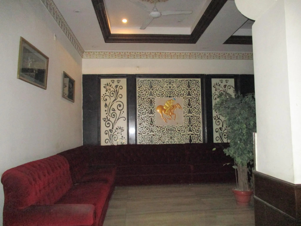 Hotel Polovictory Palace
