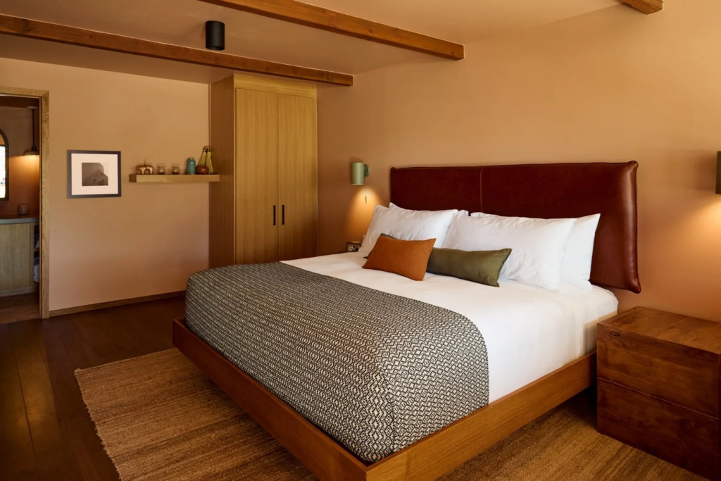 Indian Hills Inn, Taos Plaza