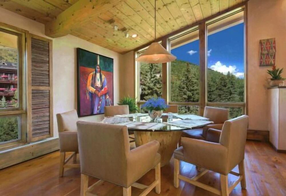 Penthouse with Panoramic Views of Vail Mountain and the Gore Range by RedAwning