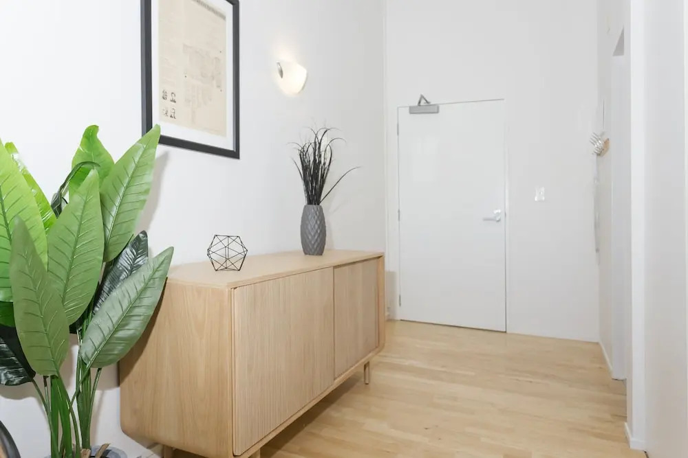 TOWNY - Top Floor Tranquility - 2 Bedrooms