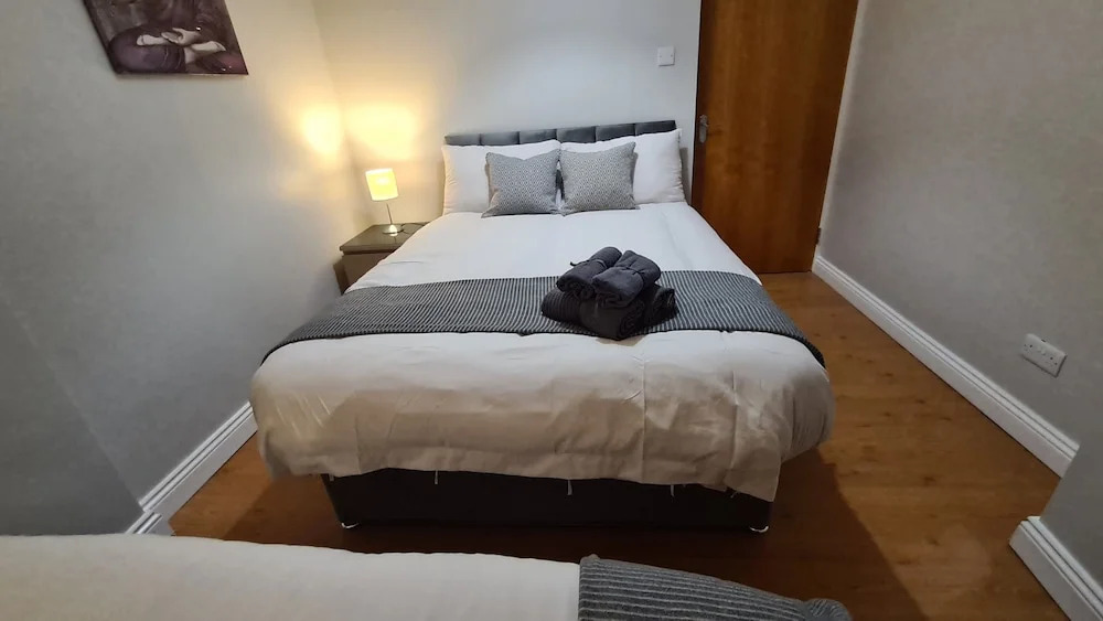 Waterworks En suite Rooms with Private Living Room