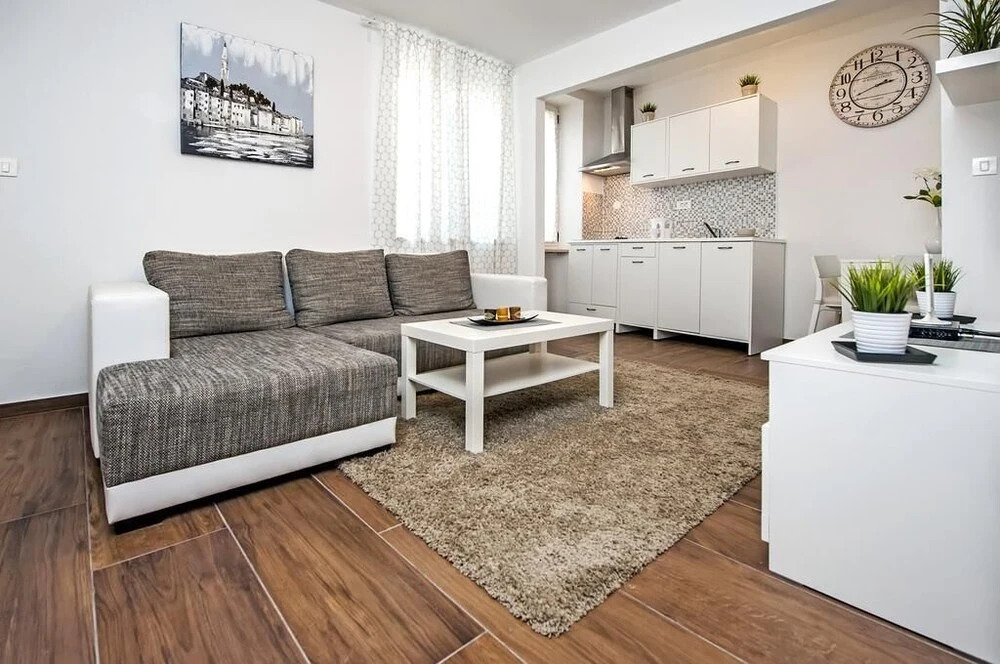 Apartments Elias