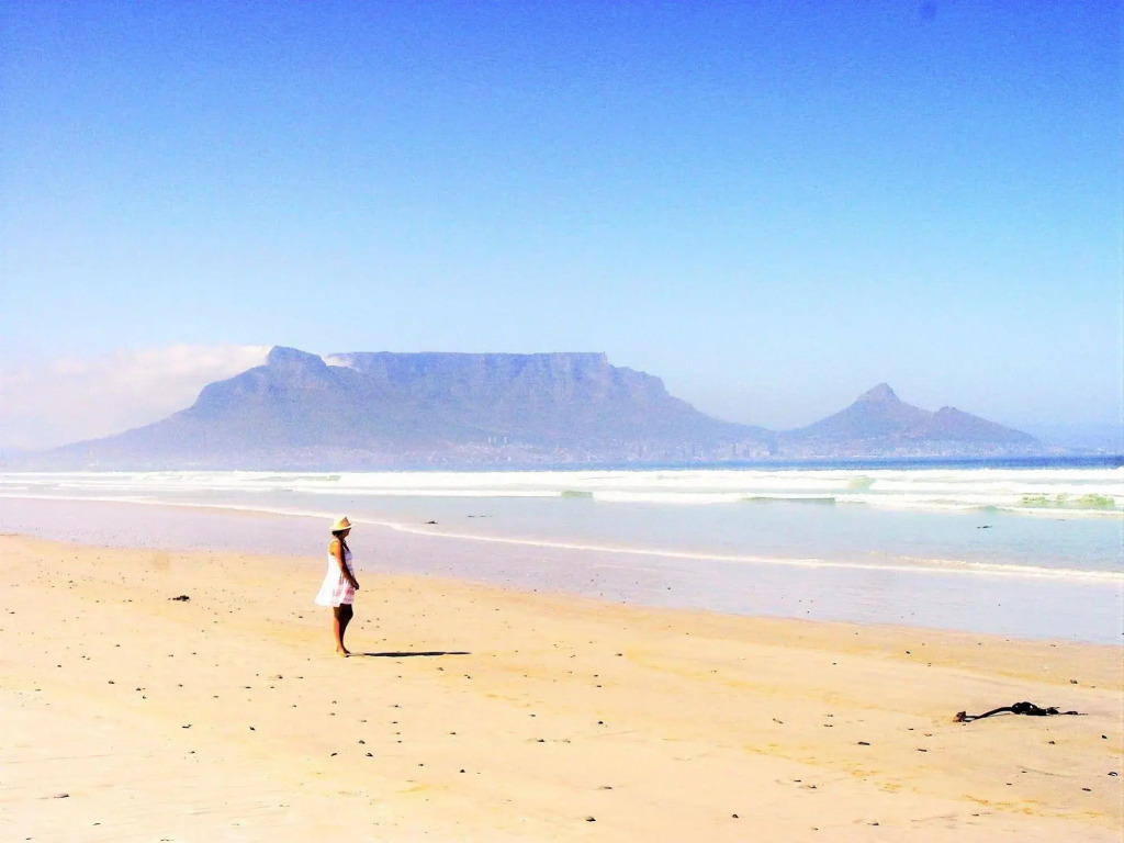 OCEAN BREEZE SUNSET BEACH - Boutique Guesthouse - Cape Town