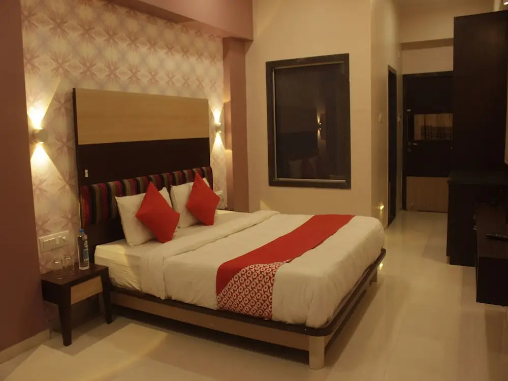 OYO 14617 Krushnai Water Park & Resort