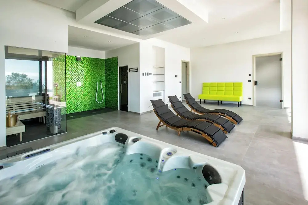 Villa Rita Pool & Spa
