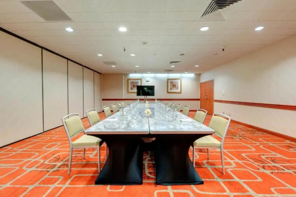 Holiday Inn San Francisco - Golden Gateway newly renovated with No Resort Fee