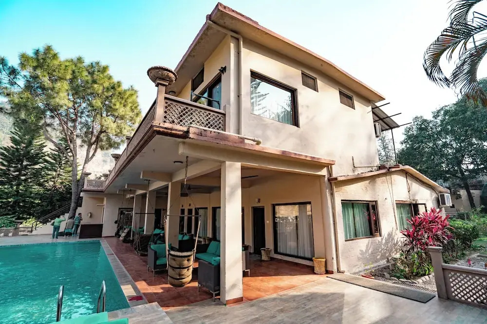 Corbett Riverside Resort