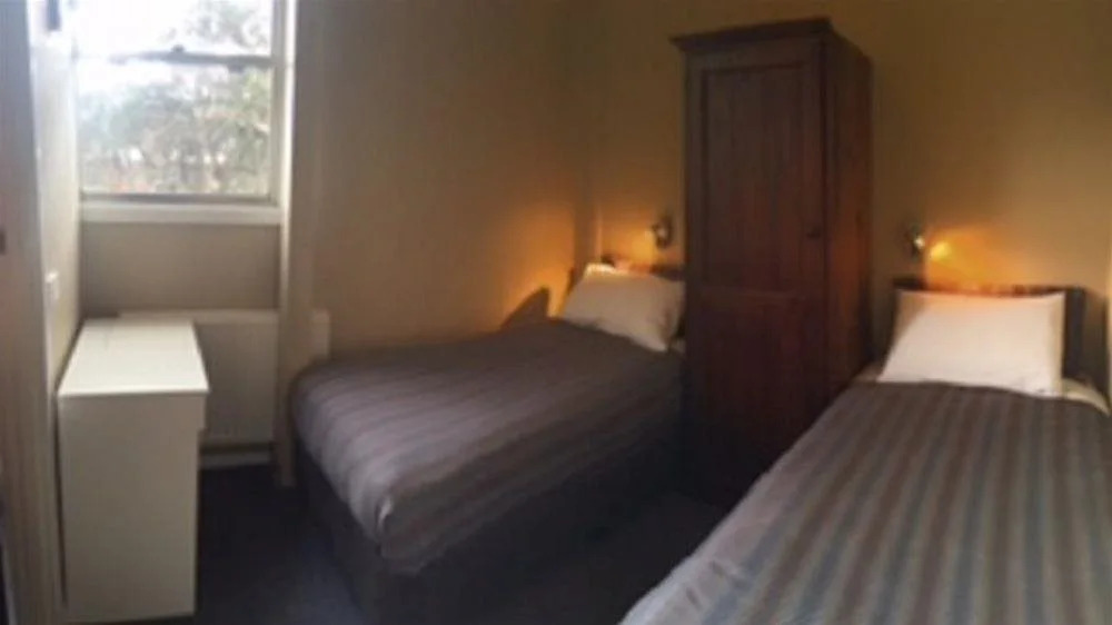 Pipers Lodge