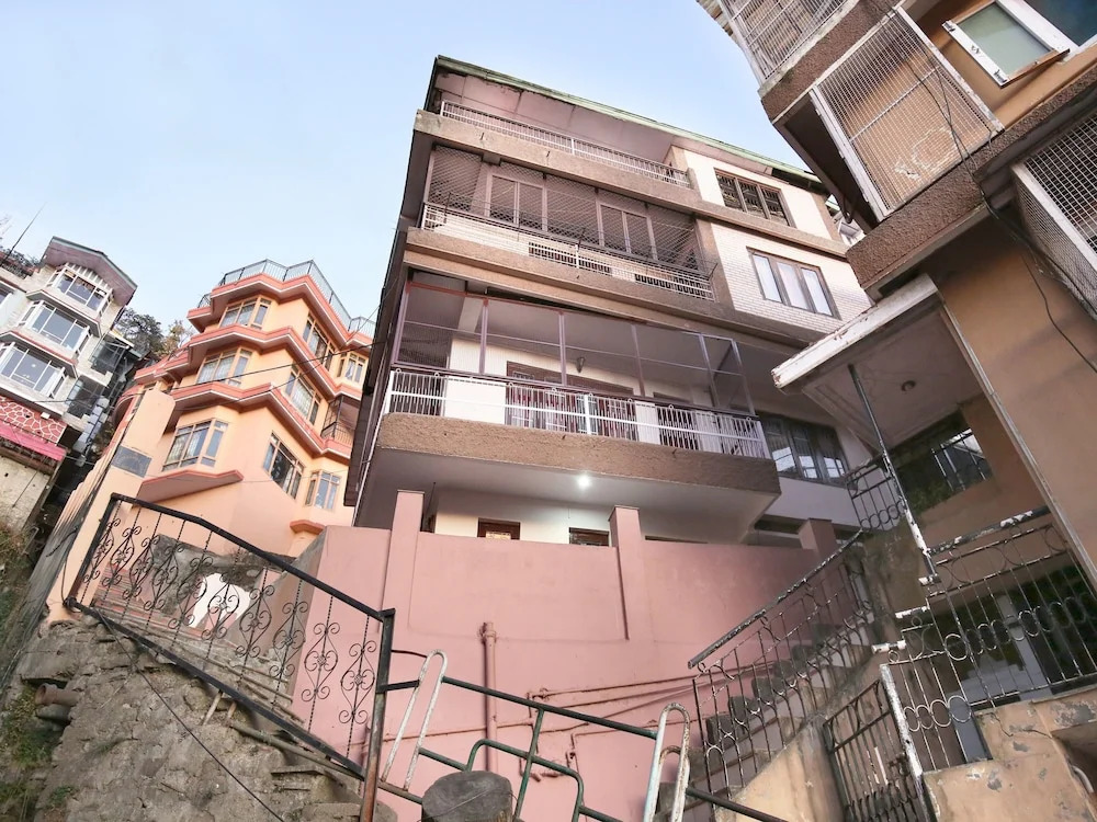 OYO 10404 Home 3BHK Mall Road Shimla