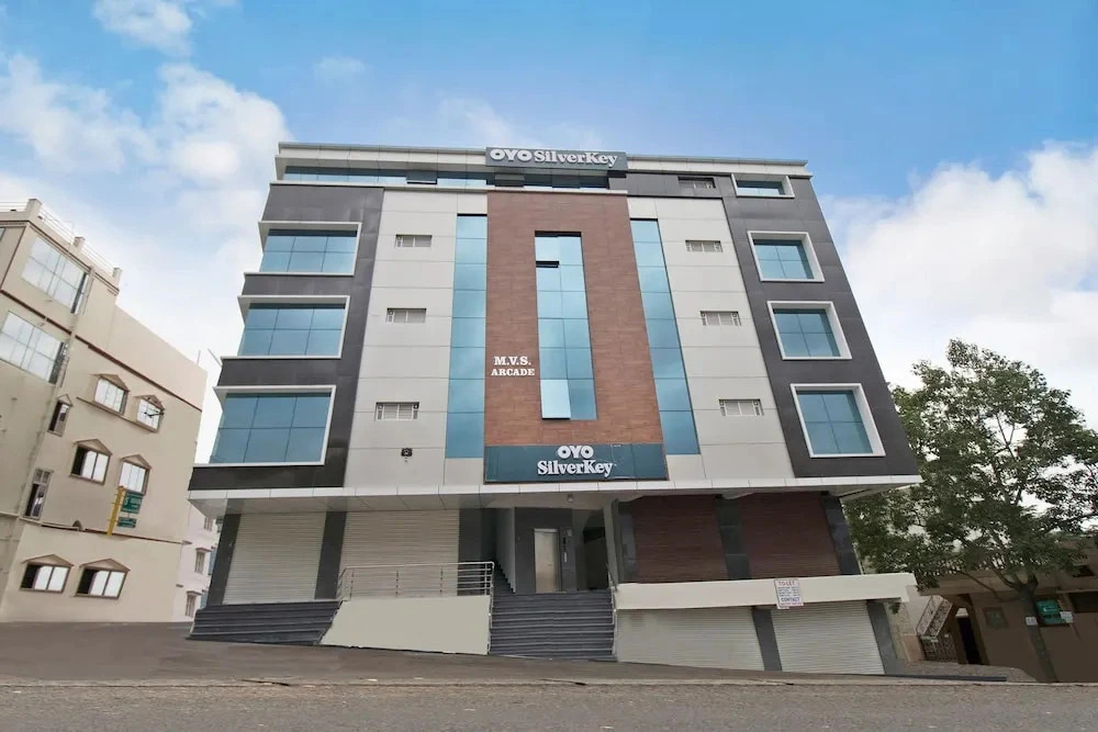 SilverKey Executive Stays 19407 Padmanabhnagar