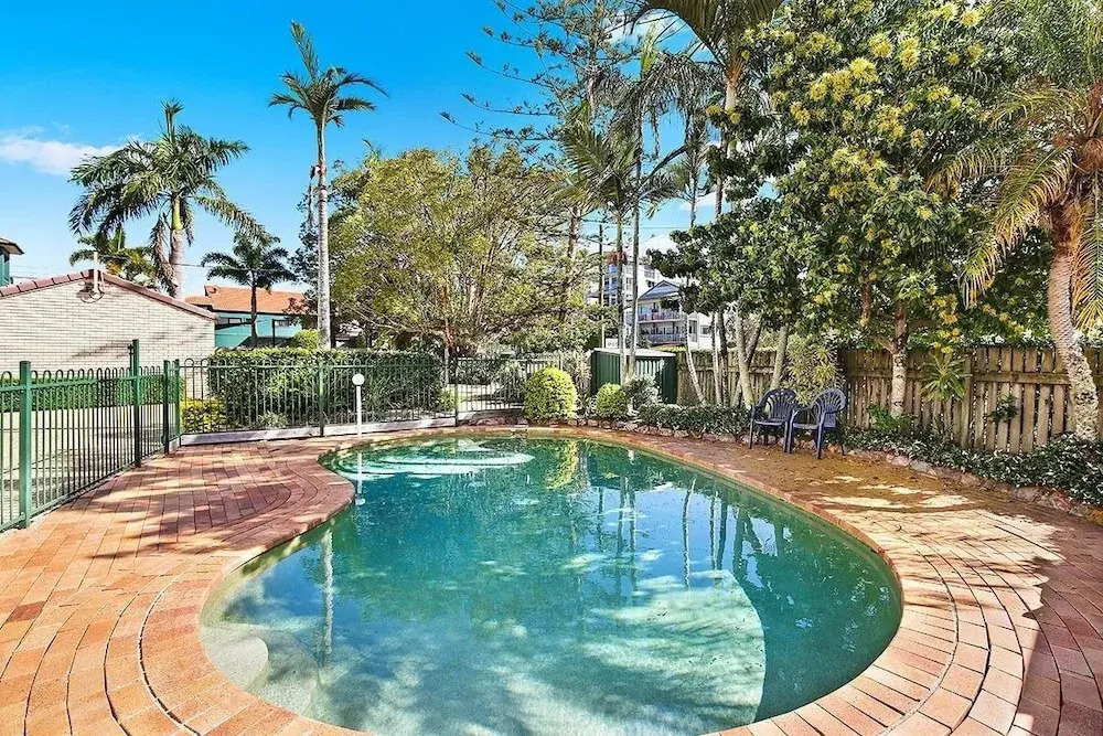 Amazing Waterfront Views Sunshine Coast H330