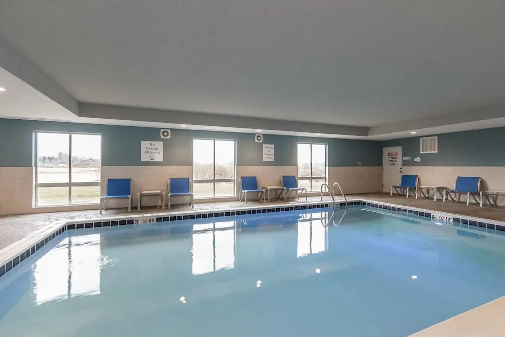Holiday Inn Express & Suites- South Bend Casino by IHG