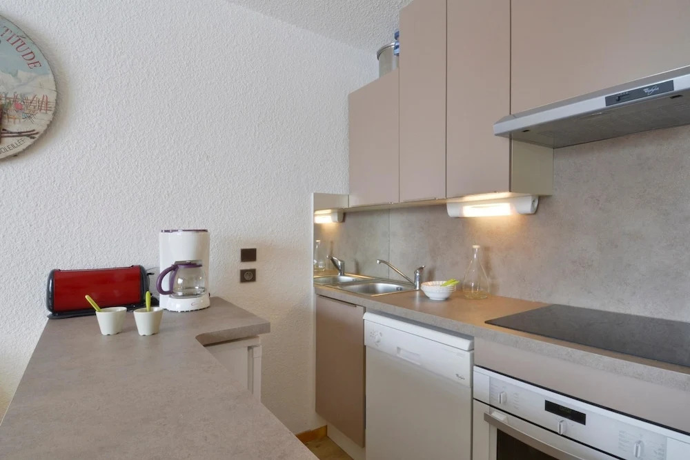 Belle Plagne Two-roomed Apartment for 5 People, Located on the Slopes On205