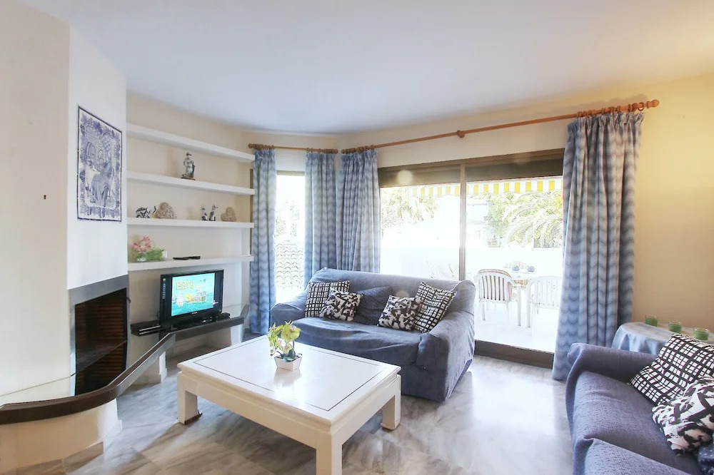 1093 Beachfront Apartment 3 Pools 50 Mtr From Beach Large Terrace
