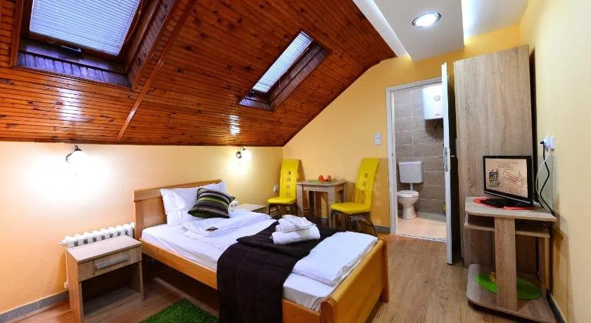 Guest Accommodation TAL Centar