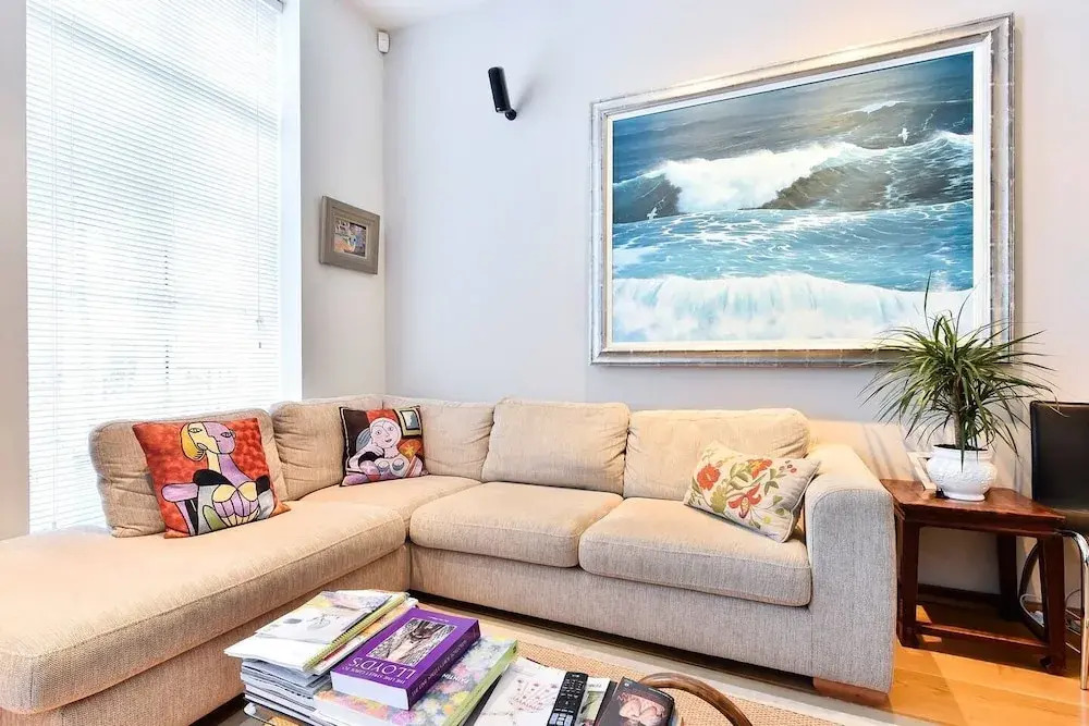 Elegant 3 bed apt With Rooftop Terrace in Pimlico