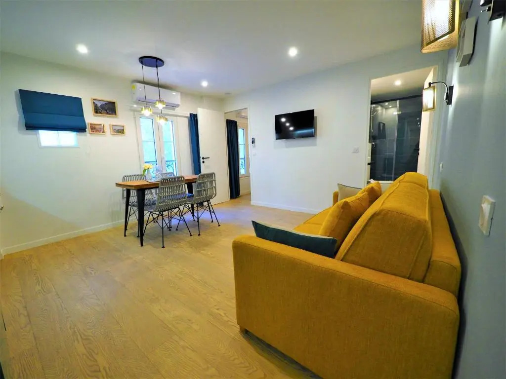 Bastille ChicSuites