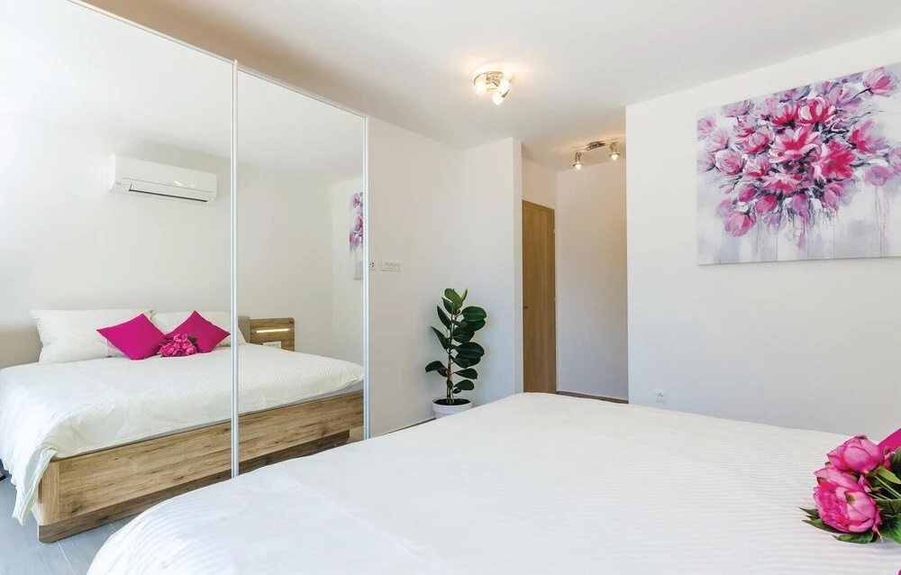 Nice Home in Zaton Veliki With Wifi and 3 Bedrooms