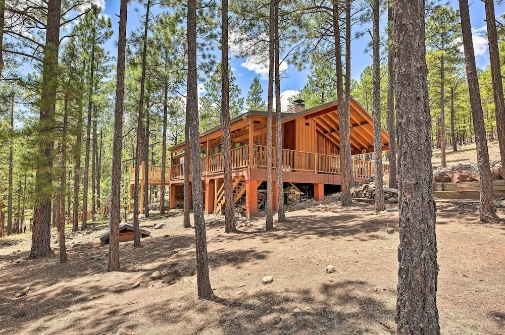 Hike, Bike & Ski, 12 Mi to Slopes: Serene Cabin