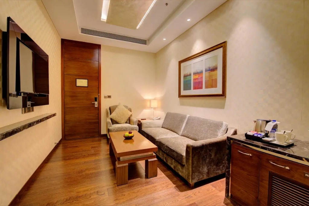 Niranta Transit Hotel Terminal 2 Arrivals/Landside
