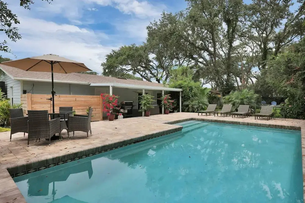 Welcome Basket Pool By Beach Fire Pit BBQ PS4