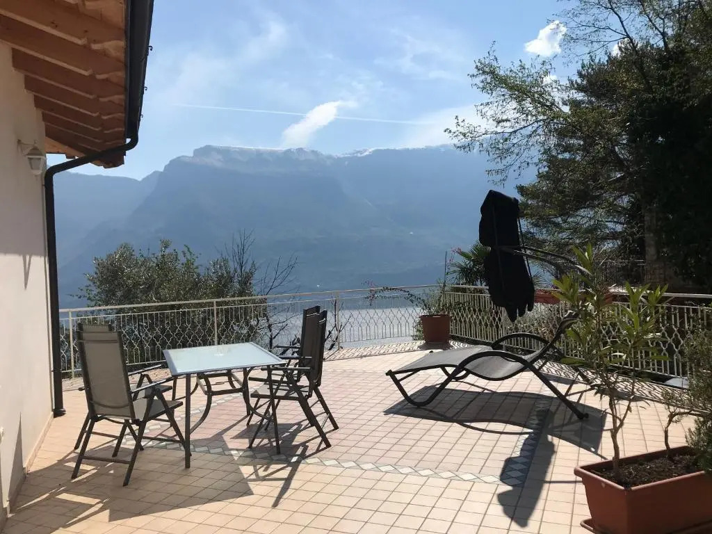 Casa Panorama in Tremosine with View Terrace - Happy Rentals
