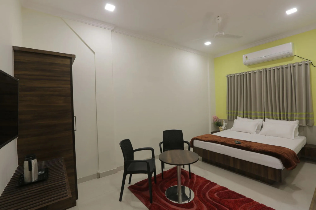 The Samrat Hotel near Pune Railway Station