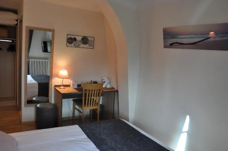 Logis Loire Hotel - Les Cocottes Restaurant