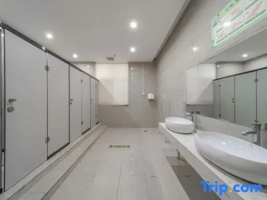 Shengtong Hotel