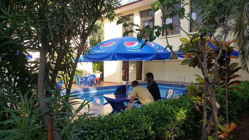 Hunch Backpackers Hostel