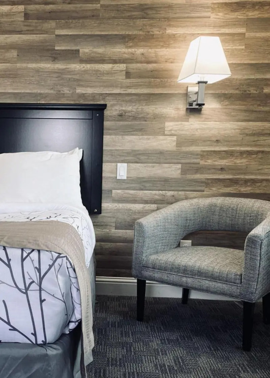 Salida Inn & Monarch Suites