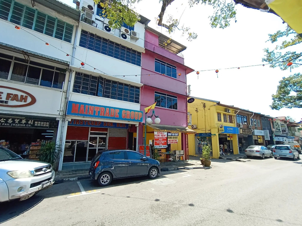 SPOT ON 90119 Bed's Guesthouse